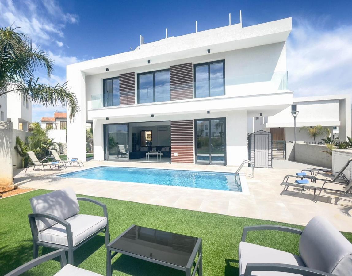 By The Beach - Royal Sapphire Villa Protaras Esterno foto