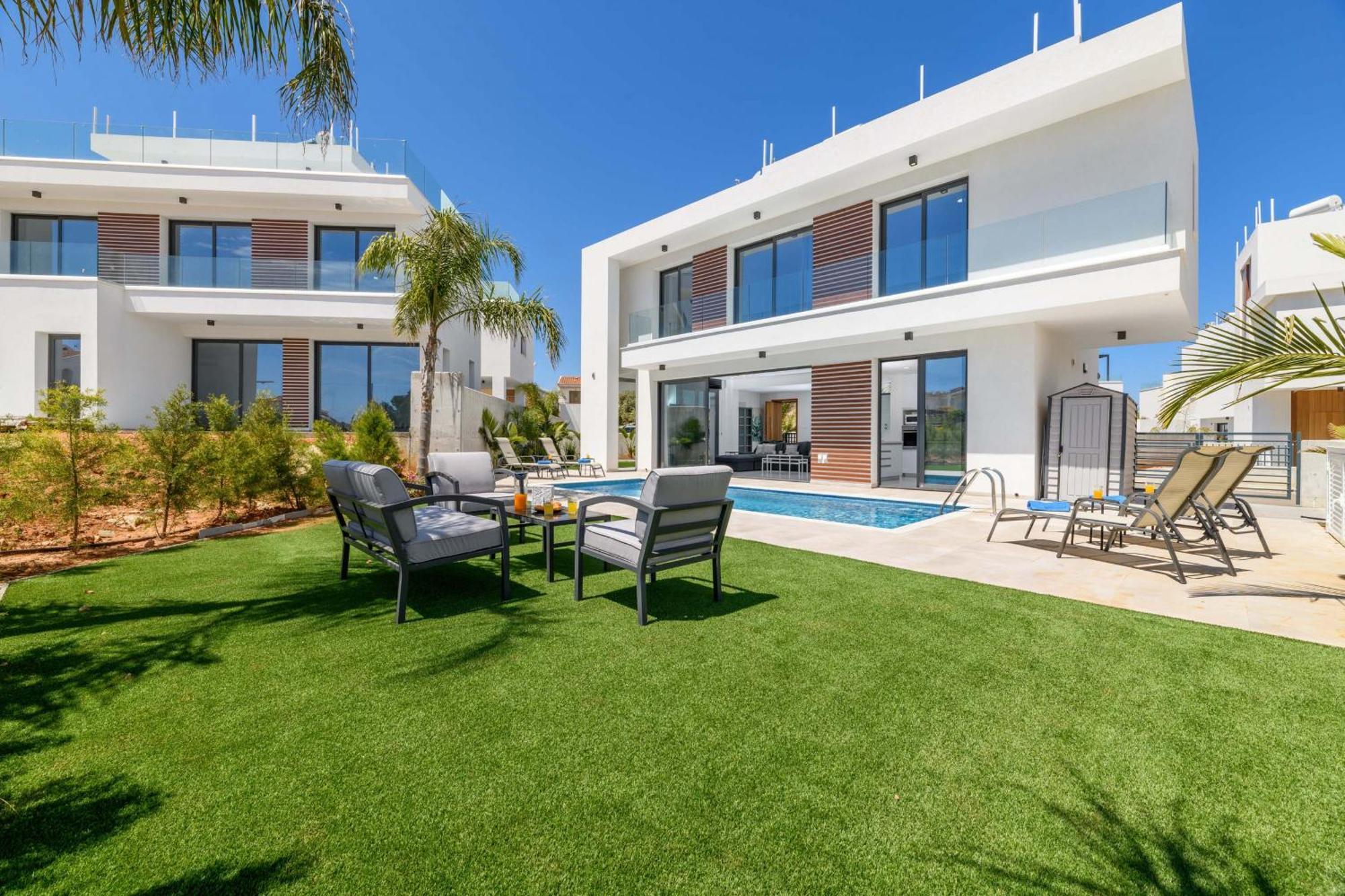 By The Beach - Royal Sapphire Villa Protaras Esterno foto
